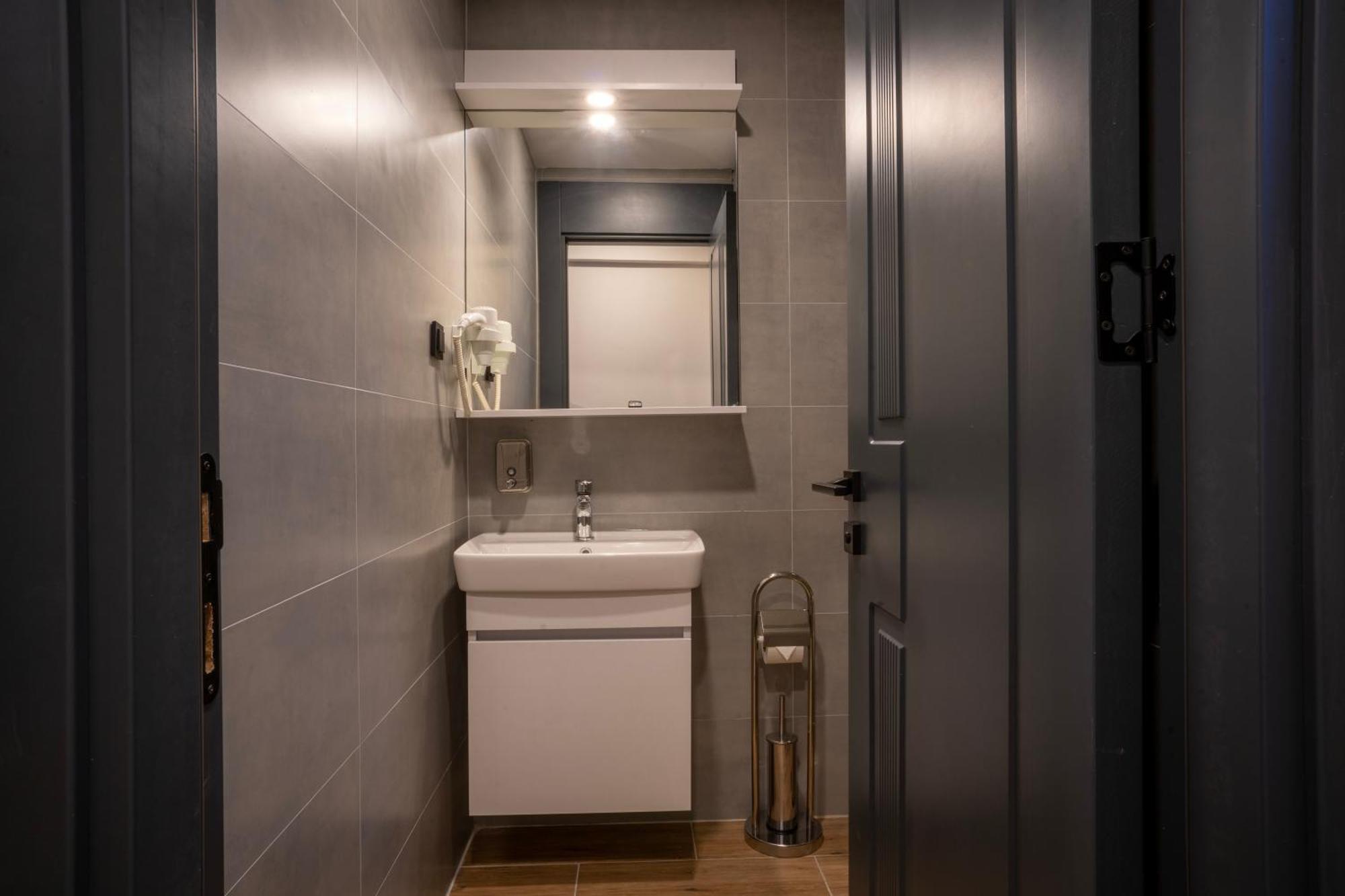 Leliko Suites Antalya Exteriör bild